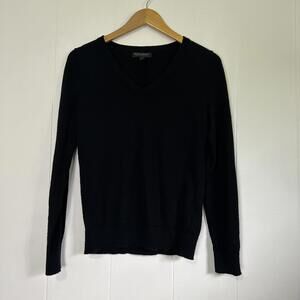 Banana Republic 100% Merino Wool Black Pullover V-Neck Sweater Women's Small